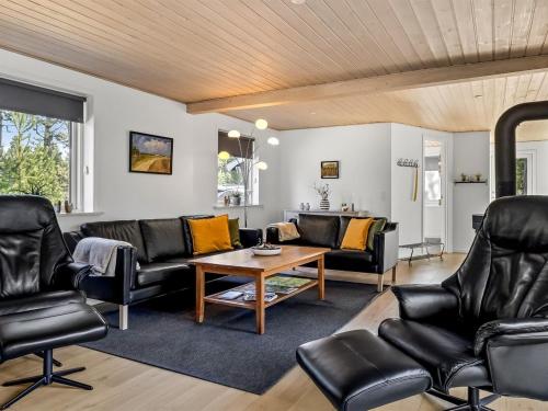 Holiday Home Bjarka - 2-9km from the sea by Interhome in Kongsmark Holiday Home Bjarka - 2-9km from the sea by Interhome in Kongsmark