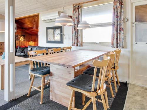 Holiday Home Dalia - 200m from the sea by Interhome in Vejers Strand Holiday Home Dalia - 200m from the sea by Interhome in Vejers Strand