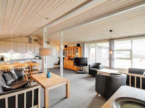 Holiday Home Dalia - 200m from the sea by Interhome in Vejers Strand Holiday Home Dalia - 200m from the sea by Interhome in Vejers Strand