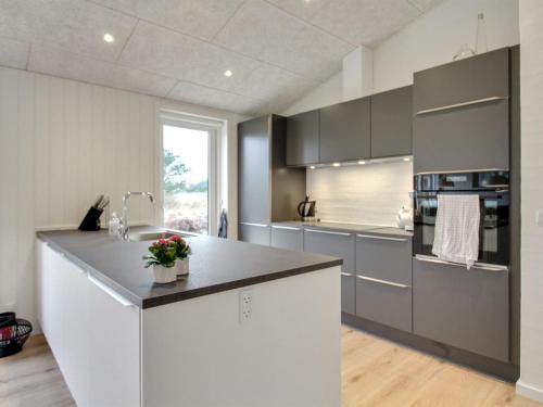 Holiday Home Jirina - 750m from the sea by Interhome in Vejers Strand Holiday Home Jirina - 750m from the sea by Interhome in Vejers Strand