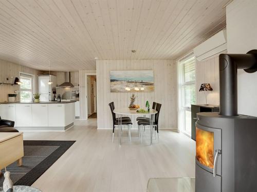 Holiday Home Snioulf - 1km from the sea by Interhome in Vejers Strand Holiday Home Snioulf - 1km from the sea by Interhome in Vejers Strand