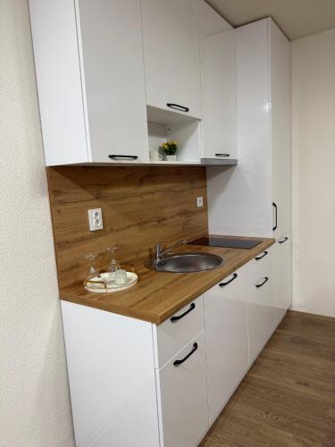 Kukarkite na Markova reka - Cottages on Markova reka in Sopishte Kukarkite na Markova reka - Cottages on Markova reka in Sopishte