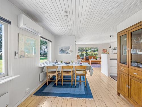 Holiday Home Elny - 500m to the fjord by Interhome in Bredmose Holiday Home Elny - 500m to the fjord by Interhome in Bredmose