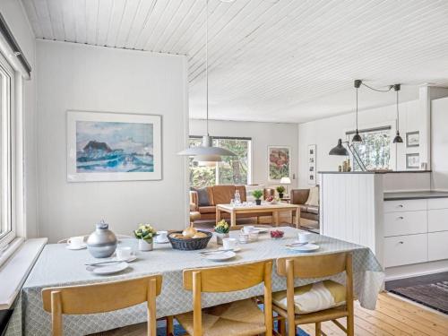 Holiday Home Elny - 500m to the fjord by Interhome in Bredmose Holiday Home Elny - 500m to the fjord by Interhome in Bredmose