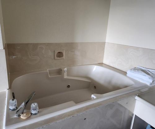 Bayview Inn in Crescent City Bayview Inn in Crescent City