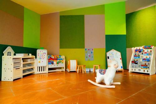 多丽丝马达京度假村 DORIS MATAKING RESORt in Pom Pom 多丽丝马达京度假村 DORIS MATAKING RESORt in Pom Pom