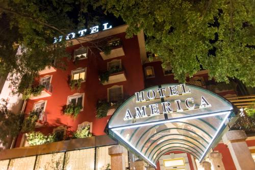 Entrance, America Apartments in Trento Entrance, America Apartments in Trento