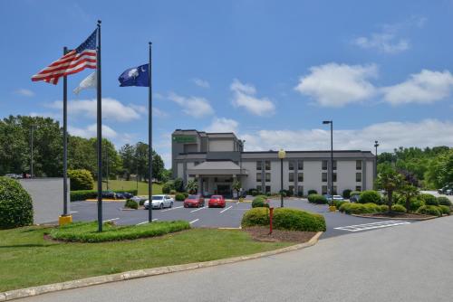 Wyndham Garden Greenville / Spartanburg Airport - image 2