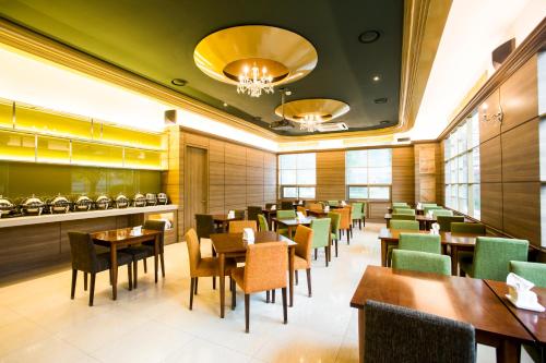 Restaurant, Polaris Hotel in Bucheon-si Restaurant, Polaris Hotel in Bucheon-si
