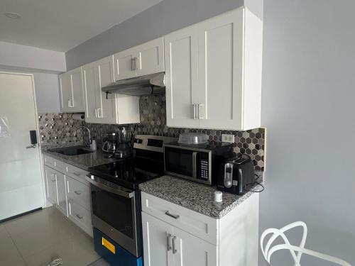 Large Luxurious Beach Front at Bayfront Villa in Portmore Large Luxurious Beach Front at Bayfront Villa in Portmore