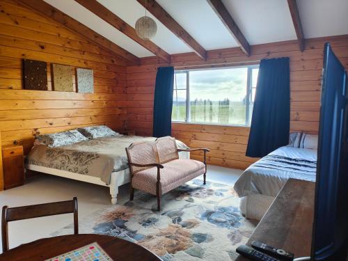 Bed, Riverside Loft in Turangi Bed, Riverside Loft in Turangi