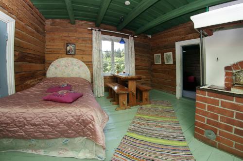 Guestroom, Vuohensaari Camping Ahtela's cottage in Salo Guestroom, Vuohensaari Camping Ahtela's cottage in Salo