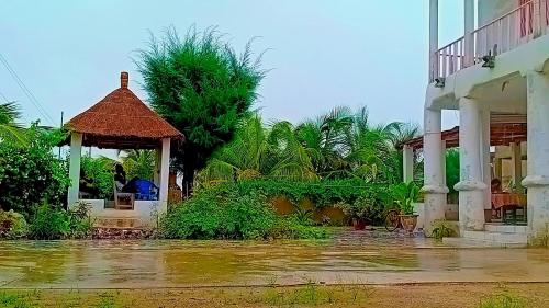 נוף, Chez Mado in נדנגנה נוף, Chez Mado in נדנגנה