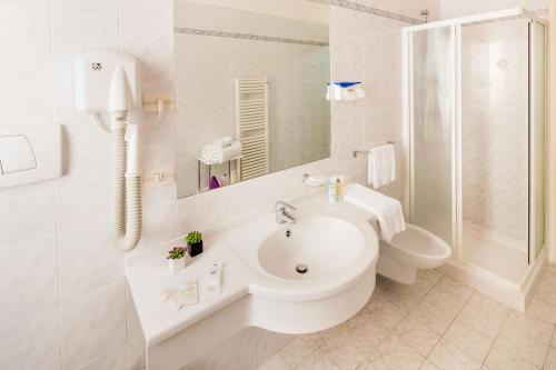 This photo about Hotel Centrale Curtis shared on HyHotel.com