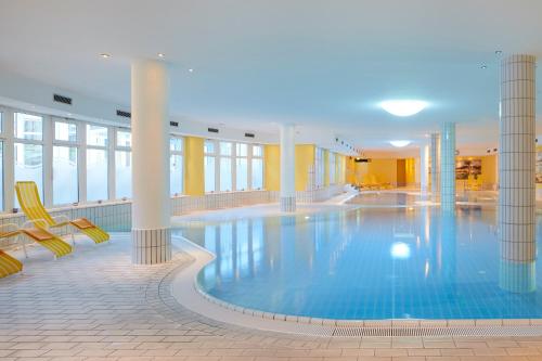 حمام ينبوع ساخن, دورينت سيهوتل بينز - ثيرمي (Dorint Seehotel Binz-Therme) in أوستسيباد بنز حمام ينبوع ساخن, دورينت سيهوتل بينز - ثيرمي (Dorint Seehotel Binz-Therme) in أوستسيباد بنز