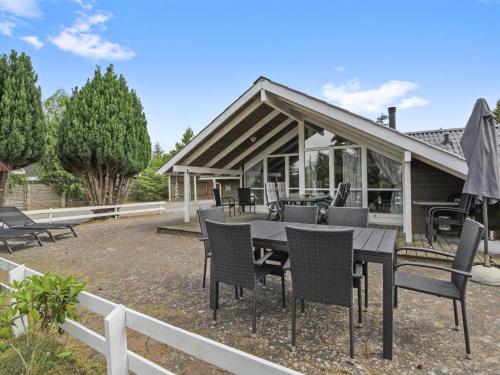 Holiday Home Dedo - 300m from the sea by Interhome in Holme Holiday Home Dedo - 300m from the sea by Interhome in Holme