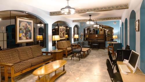 ผับ/เลาจน์, Hotel Suites Kino in เอร์โมซีโย ผับ/เลาจน์, Hotel Suites Kino in เอร์โมซีโย