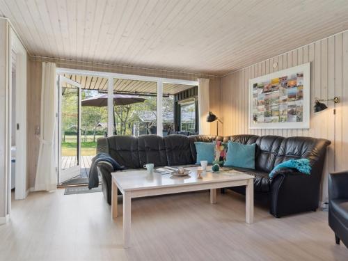 Holiday Home Inan - 300m from the sea by Interhome in Hals Holiday Home Inan - 300m from the sea by Interhome in Hals