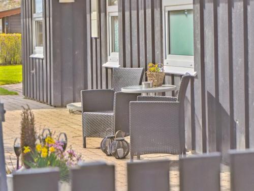 Holiday Home Alla - 500m from the sea by Interhome in Hou Holiday Home Alla - 500m from the sea by Interhome in Hou