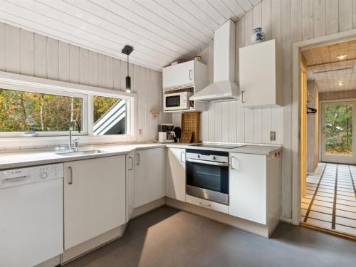 Holiday Home Aimo - 300m from the sea by Interhome in Snogebaek Holiday Home Aimo - 300m from the sea by Interhome in Snogebaek