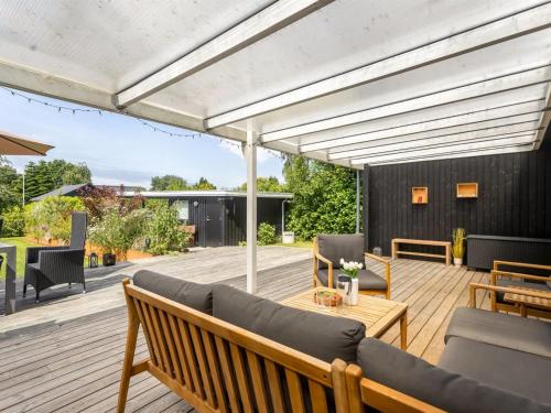 Holiday Home Runhild - 450m from the sea by Interhome in Vaeggerlose Holiday Home Runhild - 450m from the sea by Interhome in Vaeggerlose