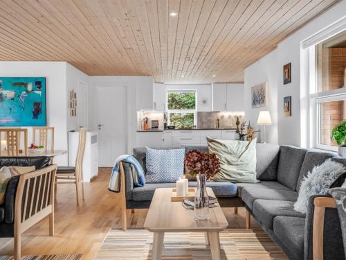 Holiday Home Adrienne - from the sea by Interhome in Hals Holiday Home Adrienne - from the sea by Interhome in Hals