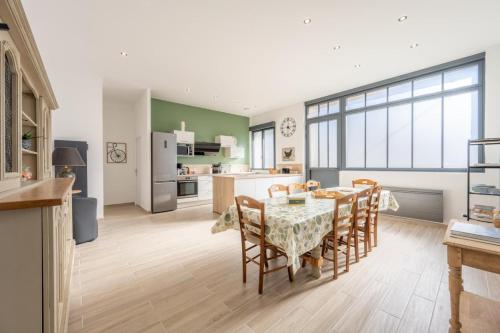 La grange in Pont-Sainte-Maxence La grange in Pont-Sainte-Maxence