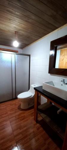 Cabaña pilina (Cabana pilina) in Quetroleufu Cabaña pilina (Cabana pilina) in Quetroleufu