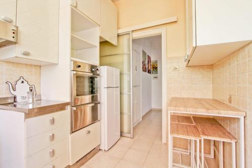 White Boutique Apartment in Rome West White Boutique Apartment in Rome West