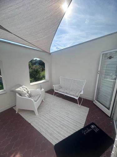 Erkély/terasz, Dom pod mirabelkou - Mirabell ház (Dom pod mirabelkou - Mirabell haz) in Lipót Erkély/terasz, Dom pod mirabelkou - Mirabell ház (Dom pod mirabelkou - Mirabell haz) in Lipót