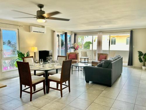 Blue Sky 2 bedr apartment with pool in Simpson bay in Indigo Bay Blue Sky 2 bedr apartment with pool in Simpson bay in Indigo Bay