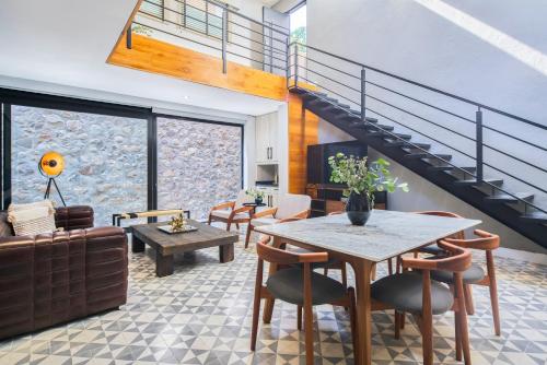 Mezquite by Viadora in La Lejona Mezquite by Viadora in La Lejona