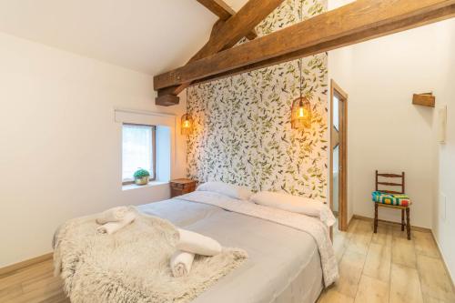 Casa karrikaburu, acogedores apartamentos rodeados de naturaleza in Valcarlos-Luzaide Casa karrikaburu, acogedores apartamentos rodeados de naturaleza in Valcarlos-Luzaide