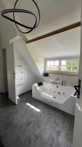 Grande maison à la campagne (Grande maison a la campagne) in La Ferte-Frenel Grande maison à la campagne (Grande maison a la campagne) in La Ferte-Frenel