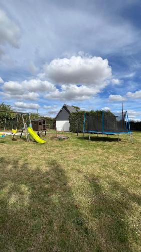 Grande maison à la campagne (Grande maison a la campagne) in La Ferte-Frenel Grande maison à la campagne (Grande maison a la campagne) in La Ferte-Frenel