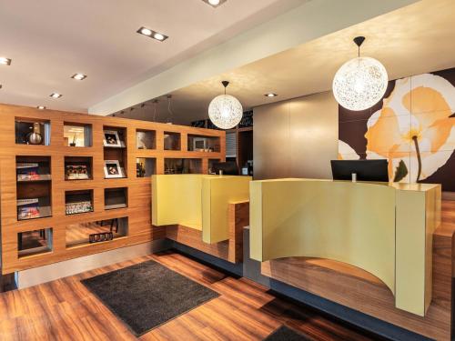 Lobby, B&B HOTEL Essen-Hbf in Essen City Center Lobby, B&B HOTEL Essen-Hbf in Essen City Center