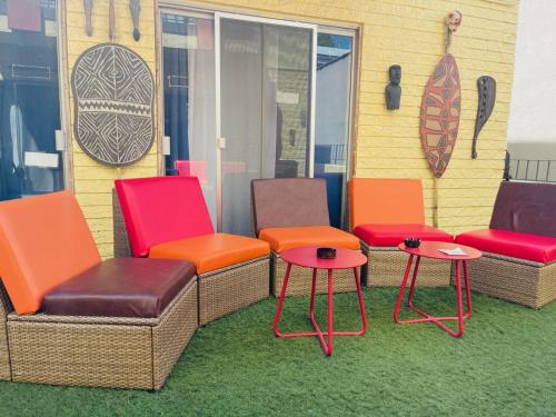 Banana Bungalow West Hollywood Hotel & Hostel in West Hollywood Banana Bungalow West Hollywood Hotel & Hostel in West Hollywood