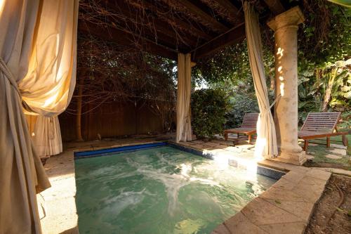 Oceanfront Luxury Home Sunset Views in Sunset Cliffs Oceanfront Luxury Home Sunset Views in Sunset Cliffs