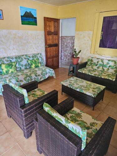 Raihei Auberge de jeunesse Chez l'habitant à Bora Bora (Raihei Auberge de jeunesse Chez l'habitant a Bora Bora) near مطار Bora Bora Raihei Auberge de jeunesse Chez l'habitant à Bora Bora (Raihei Auberge de jeunesse Chez l'habitant a Bora Bora) near مطار Bora Bora