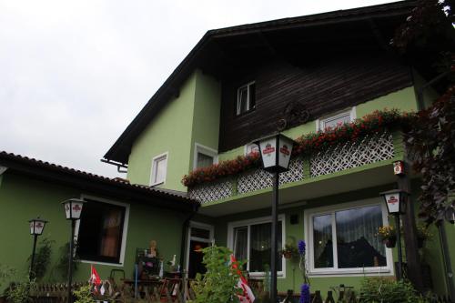 A szálláshely kívülről, Gasthaus Zum Stadtwald in Rottenmann A szálláshely kívülről, Gasthaus Zum Stadtwald in Rottenmann