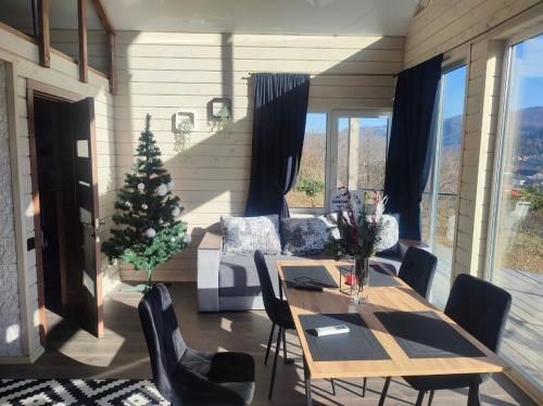 Green hills cottage in Slavs'ke Green hills cottage in Slavs'ke