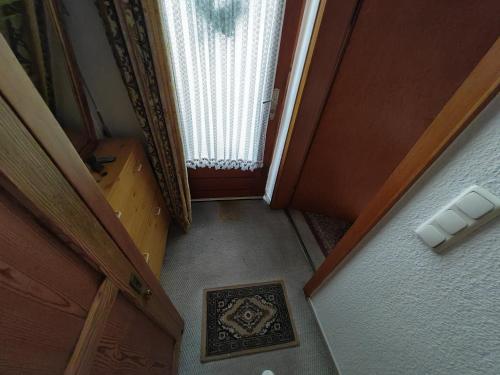 Entrada, Gemütlicher ruhiger Bungalow auf der Frechener Fußgänger Zone (Gemutlicher ruhiger Bungalow auf der Frechener Fußganger Zone) in Frechen Entrada, Gemütlicher ruhiger Bungalow auf der Frechener Fußgänger Zone (Gemutlicher ruhiger Bungalow auf der Frechener Fußganger Zone) in Frechen