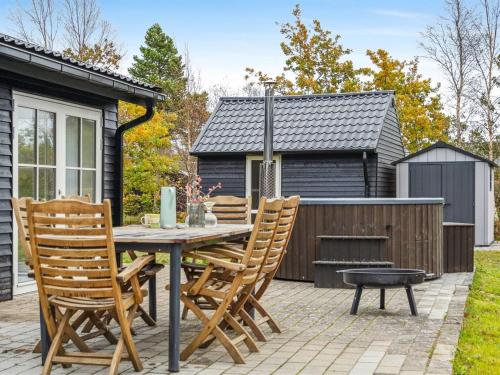 Holiday Home Elizabeta - 175m from the sea by Interhome in Hals Holiday Home Elizabeta - 175m from the sea by Interhome in Hals