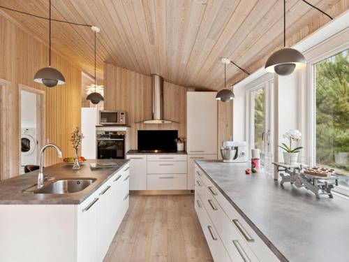 Holiday Home Ufej - 2-5km from the sea by Interhome in Krakaer Holiday Home Ufej - 2-5km from the sea by Interhome in Krakaer