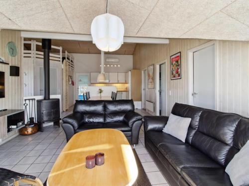 Holiday Home Katharine - 175m from the sea by Interhome in Holme Holiday Home Katharine - 175m from the sea by Interhome in Holme