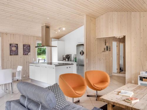 Holiday Home Felina - from the sea by Interhome in Hou Holiday Home Felina - from the sea by Interhome in Hou