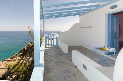 This photo about Thalassopetra shared on HyHotel.com