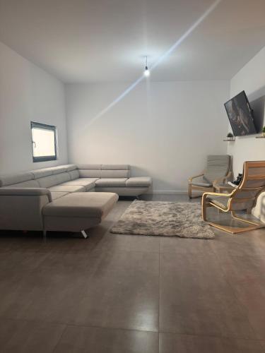 Prado Garden in Valea Mare Pravat Prado Garden in Valea Mare Pravat