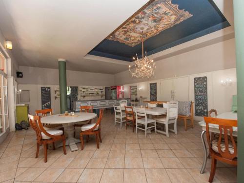 Facilities, Tsumeb Theater Guesthouse in Tsumeb Facilities, Tsumeb Theater Guesthouse in Tsumeb