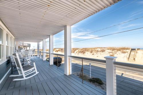 Experience Ocean Views at Pinstripe Paradise, 5 BR, Pool, Pets OK! in Kitty Hawk (NC) Experience Ocean Views at Pinstripe Paradise, 5 BR, Pool, Pets OK! in Kitty Hawk (NC)